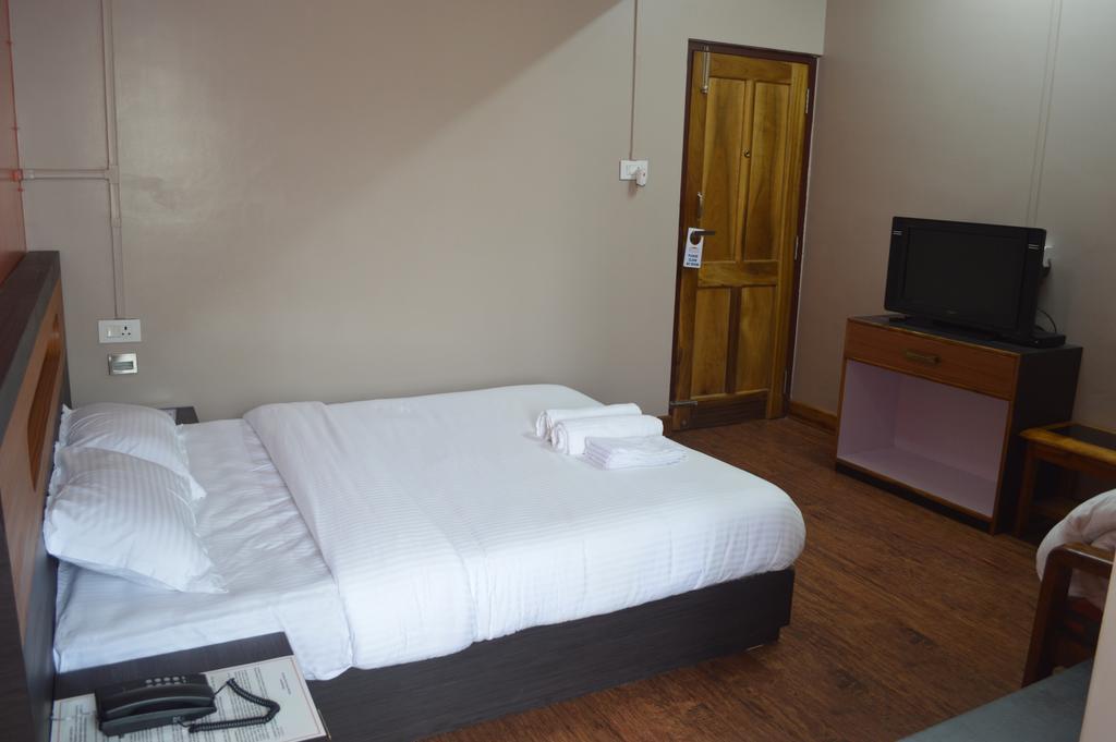 Orange Homestay Shillong Eksteriør bilde