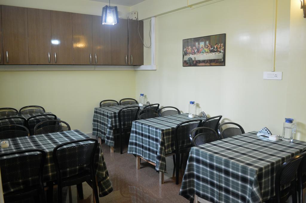 Orange Homestay Shillong Eksteriør bilde