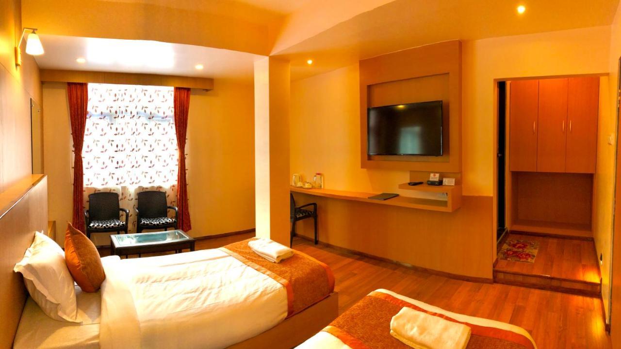 Orange Homestay Shillong Eksteriør bilde