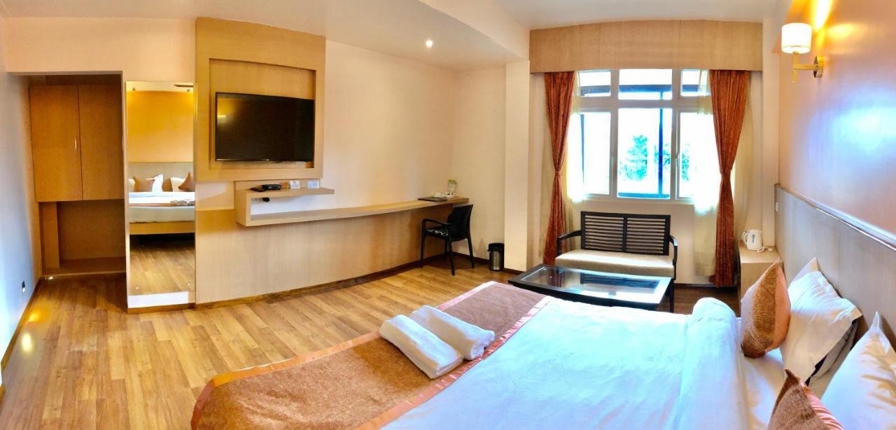 Orange Homestay Shillong Eksteriør bilde